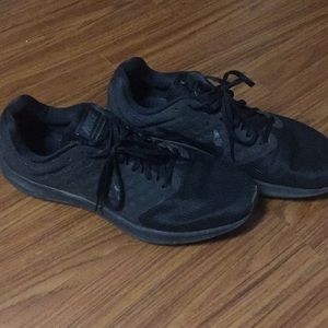 Black Nike Shoes